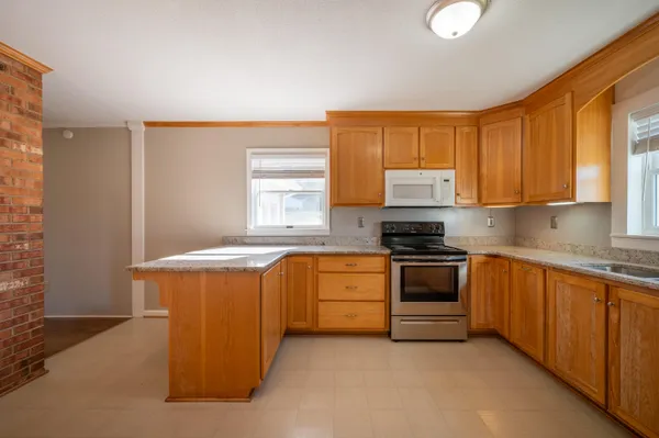 $499,900 | 329 Parkway Lane South, Floyd, VA 24091