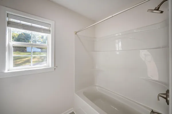 $499,900 | 329 Parkway Lane South, Floyd, VA 24091