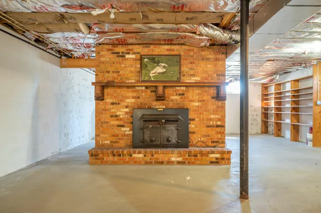 a house view with a garden space