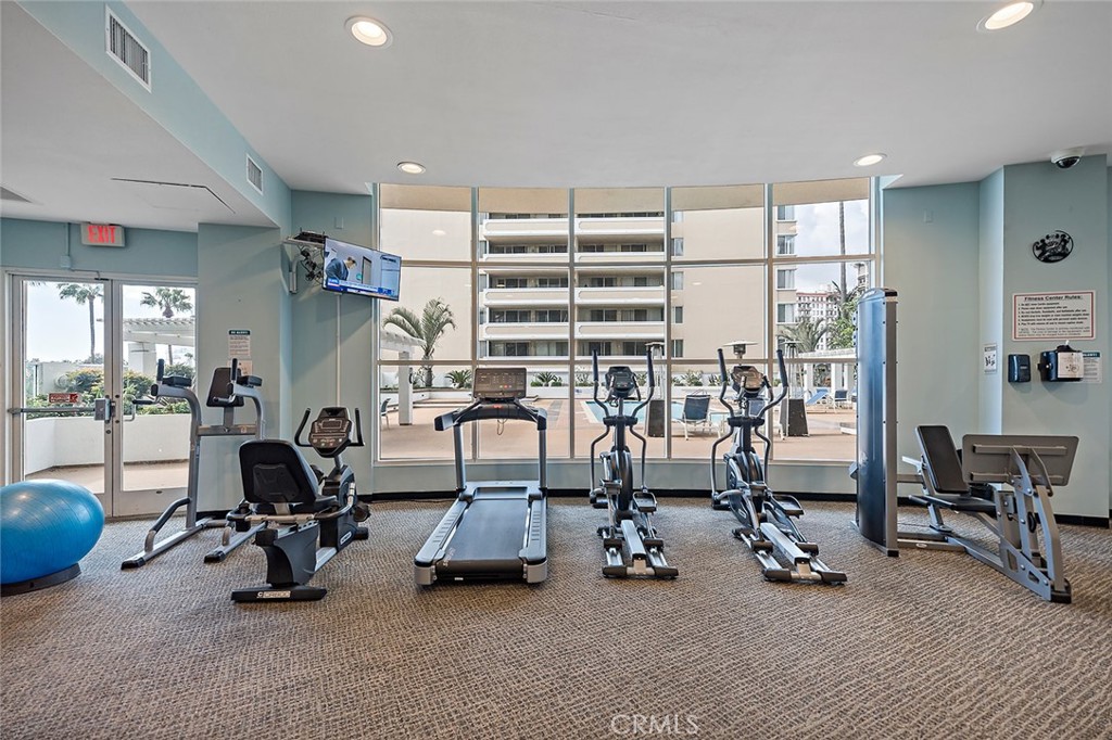 700 East Ocean Boulevard, Unit 3003 Long Beach, CA 90802 - Photo 31 of 39 a view of a room with gym equipment
