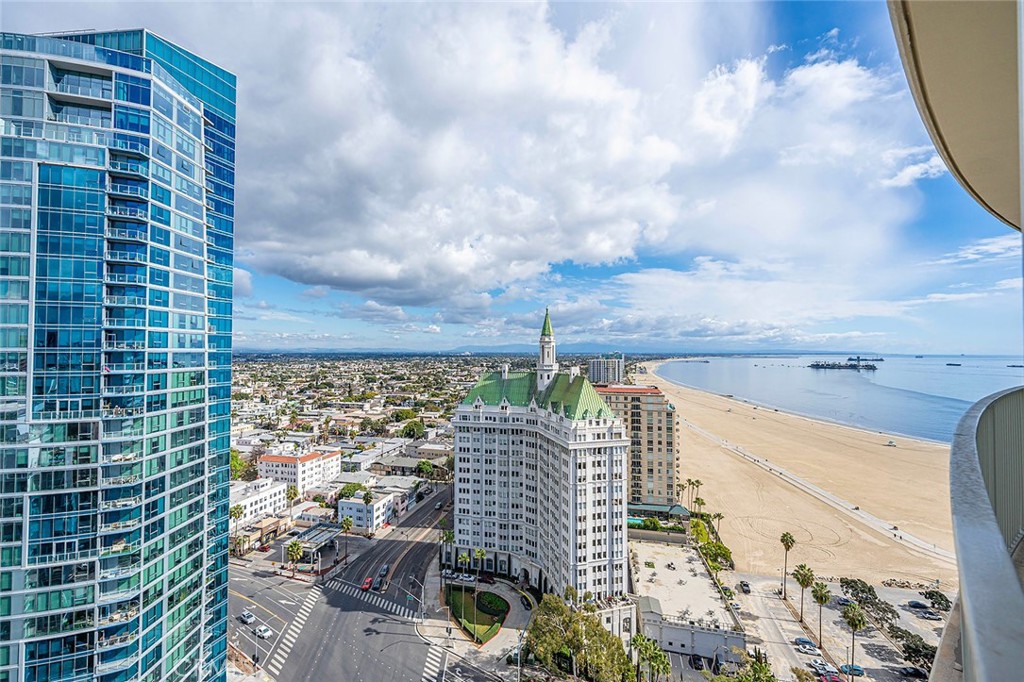 700 East Ocean Boulevard, Unit 3003 Long Beach, CA 90802 - Photo 7 of 39 a view of a city with tall buildings