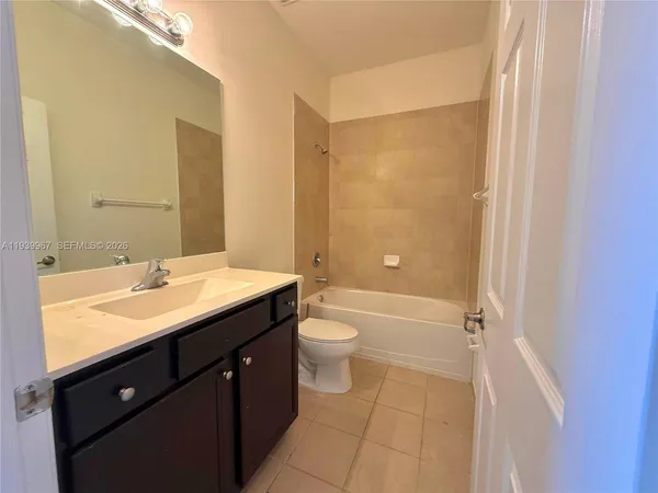 $2,300 | 320 Southeast 37th Terrace, Unit 320, Homestead, FL 33033
