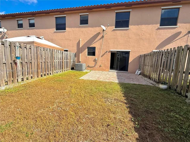 $2,475 | 320 Southeast 37th Terrace, Unit 320, Homestead, FL 33033