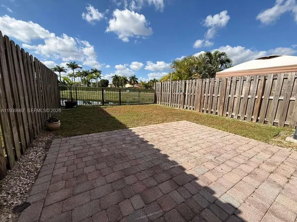 $2,300 | 320 Southeast 37th Terrace, Unit 320, Homestead, FL 33033