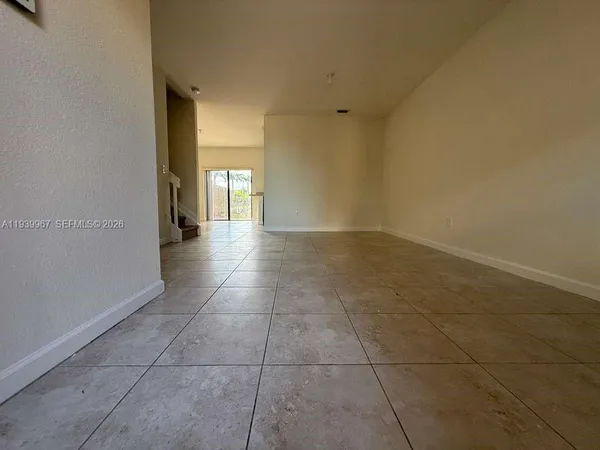 $2,300 | 320 Southeast 37th Terrace, Unit 320, Homestead, FL 33033