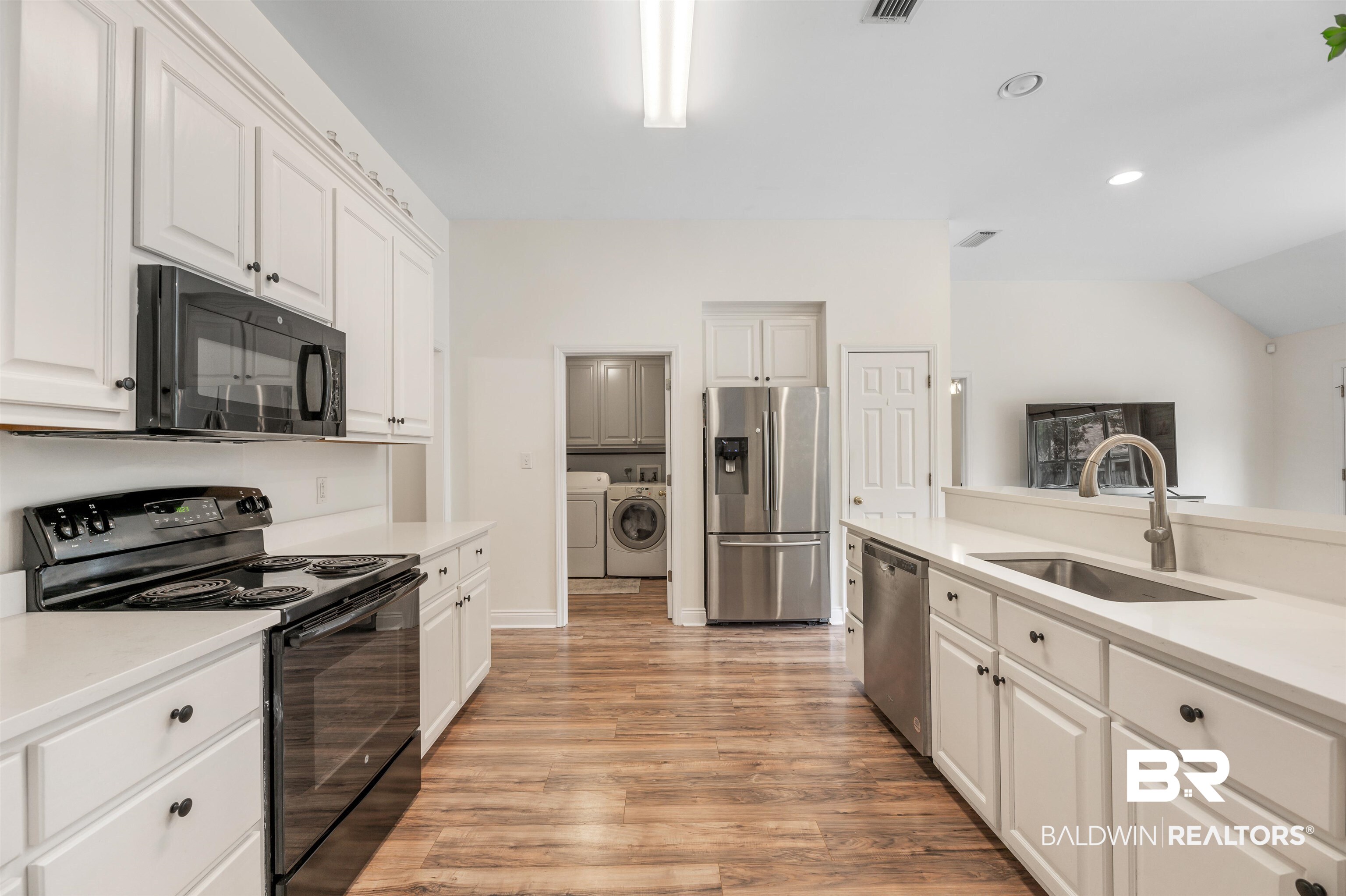 10543 South Side Loop Fairhope, AL 36532 - Photo 7 of 28 Kitchen Additional