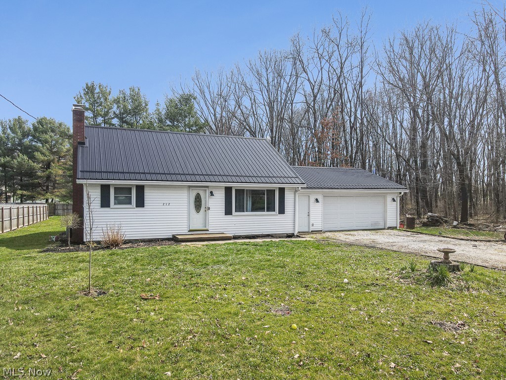 212 Case Road Beloit, OH 44609 - Photo 3 of 46