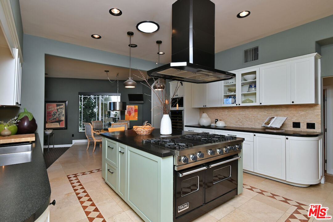 4039 Cody Road Sherman Oaks, CA 91403 - Photo 14 of 52