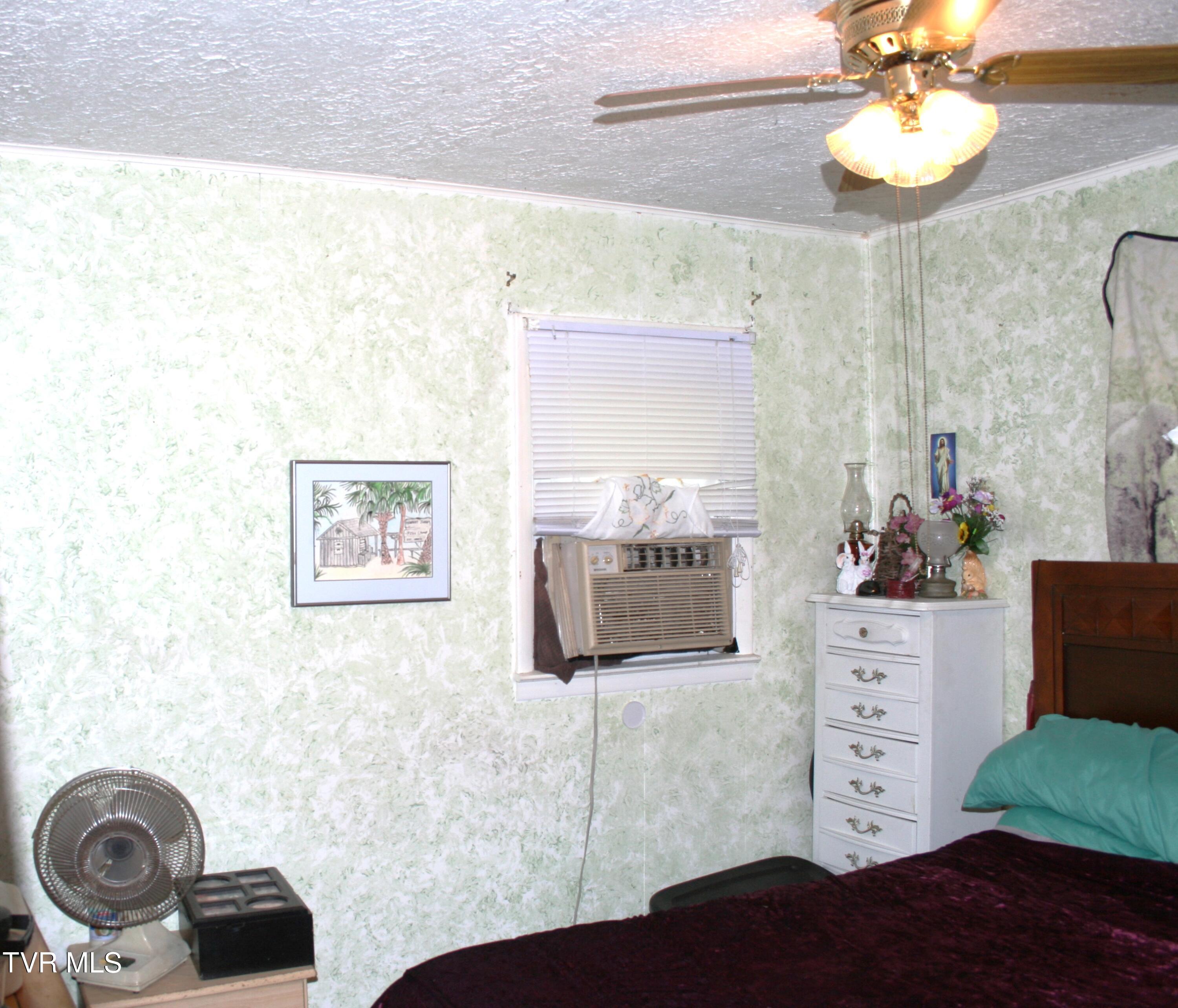31452 Poor Valley Road Saltville, VA 24370 - Photo 13 of 25 Bedroom 1