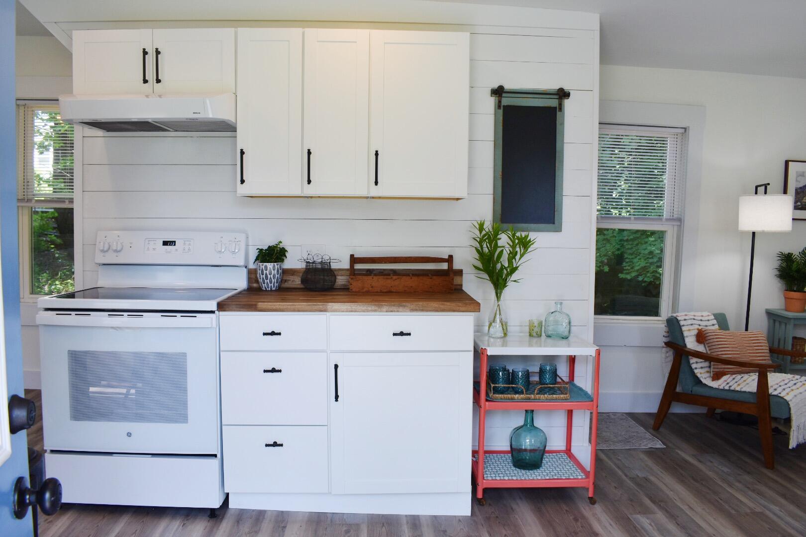 40 Webb Street Portland, ME 04102 - Photo 3 of 21 04CC48CC-7001-470D-8E9B-E21F91DB8A44