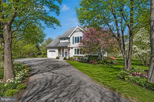 $432,000 | 1244 Quiet Hills Lane, Effort, PA 18330