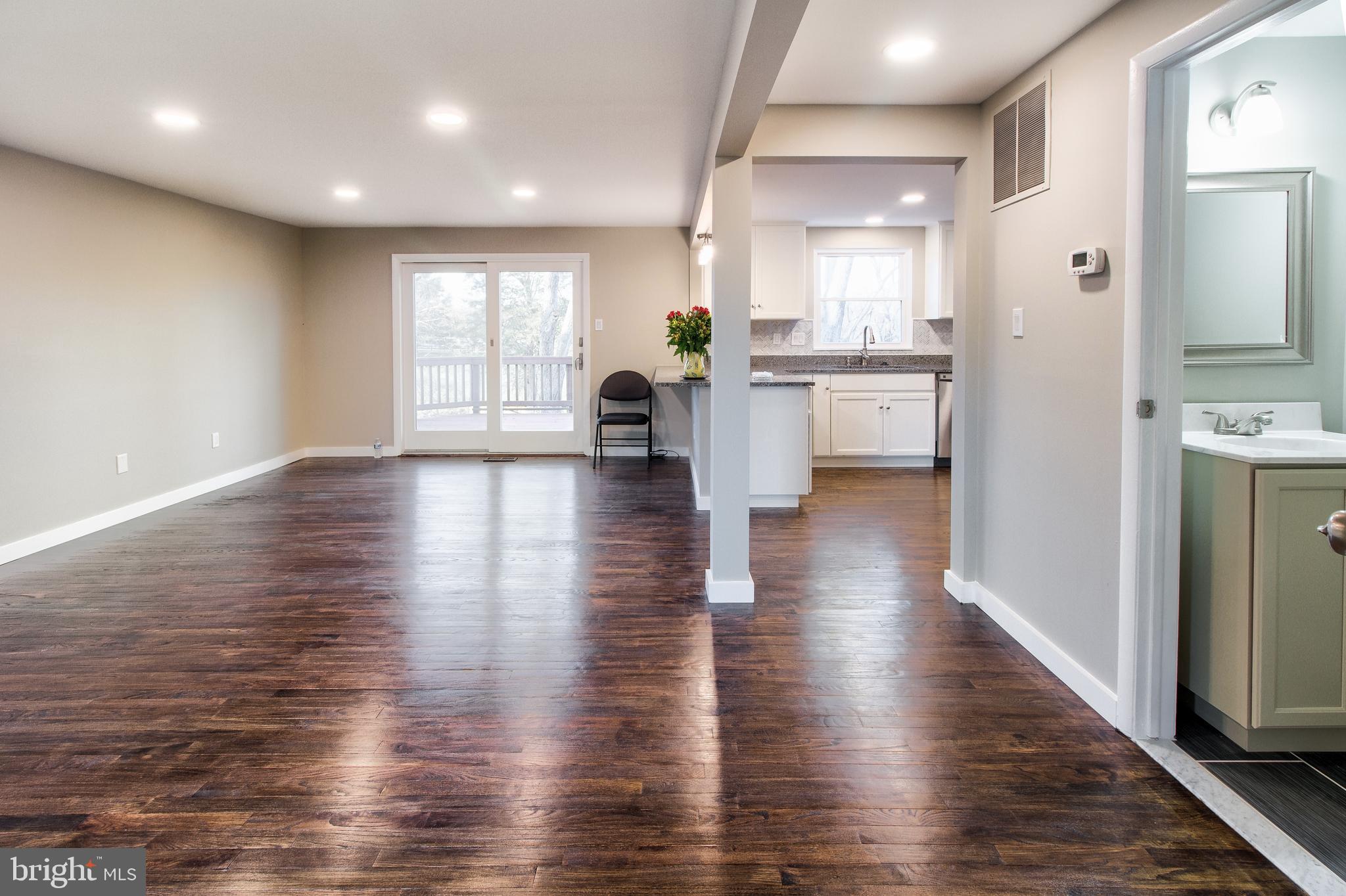 17629 Collier Circle Poolesville, MD 20837 - Photo 2 of 43 Gallery Image 2