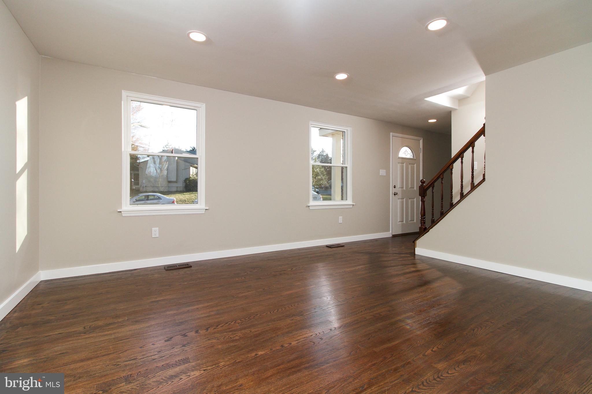 17629 Collier Circle Poolesville, MD 20837 - Photo 9 of 43 Gallery Image 9