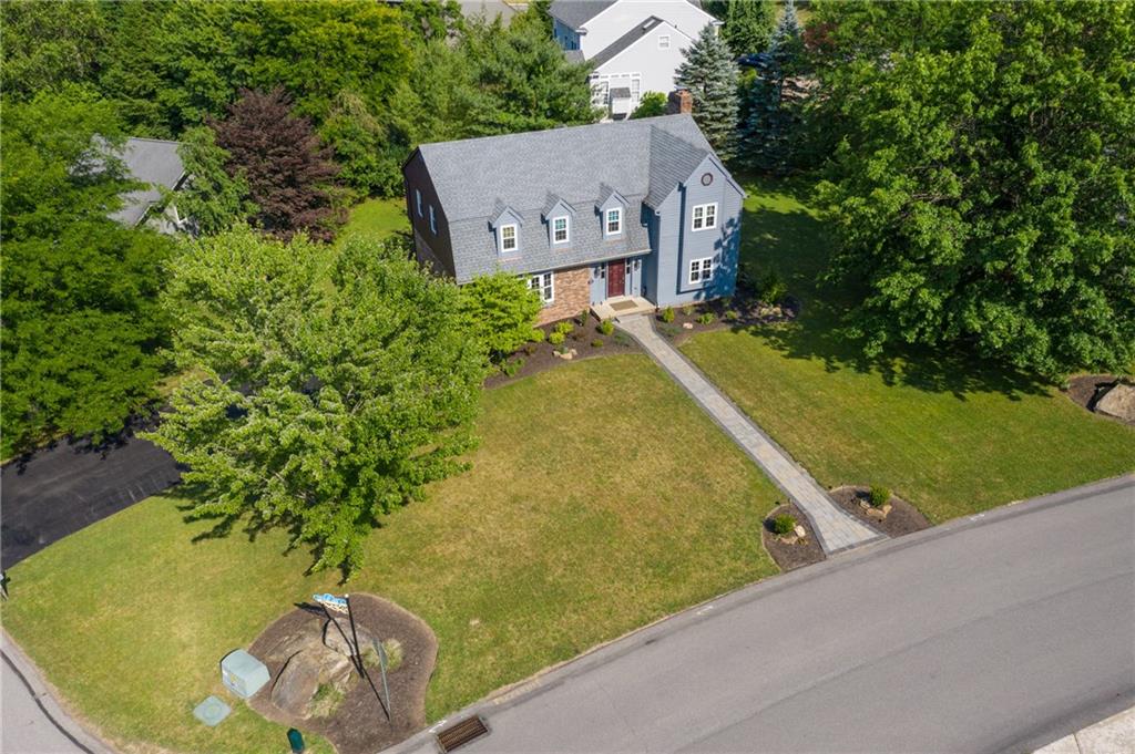 201 Constance Drive McKees Rocks, PA 15136 - Photo 2 of 25 Gallery Image 2