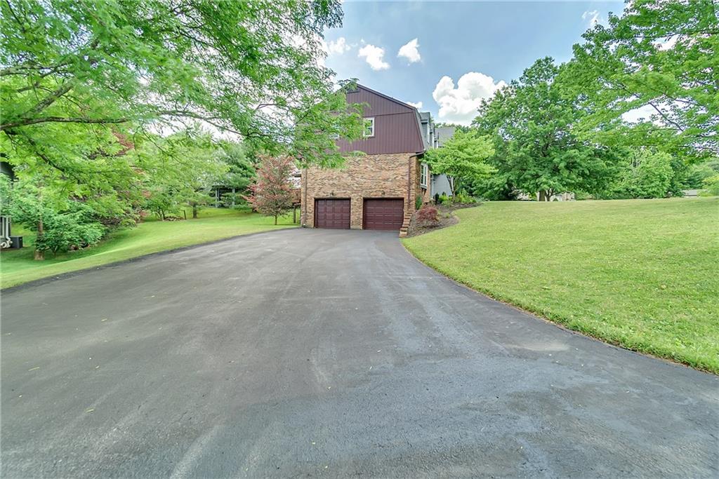 201 Constance Drive McKees Rocks, PA 15136 - Photo 23 of 25 Gallery Image 23
