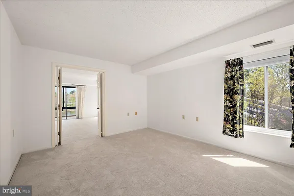 $289,000 | 227 Canal Park Drive, Unit 301, Salisbury, MD 21804