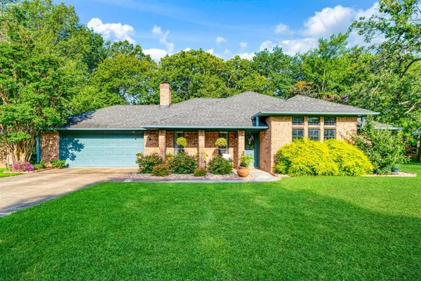 $269,000 | 544 Turtle Creek Drive, Reno, TX 75462