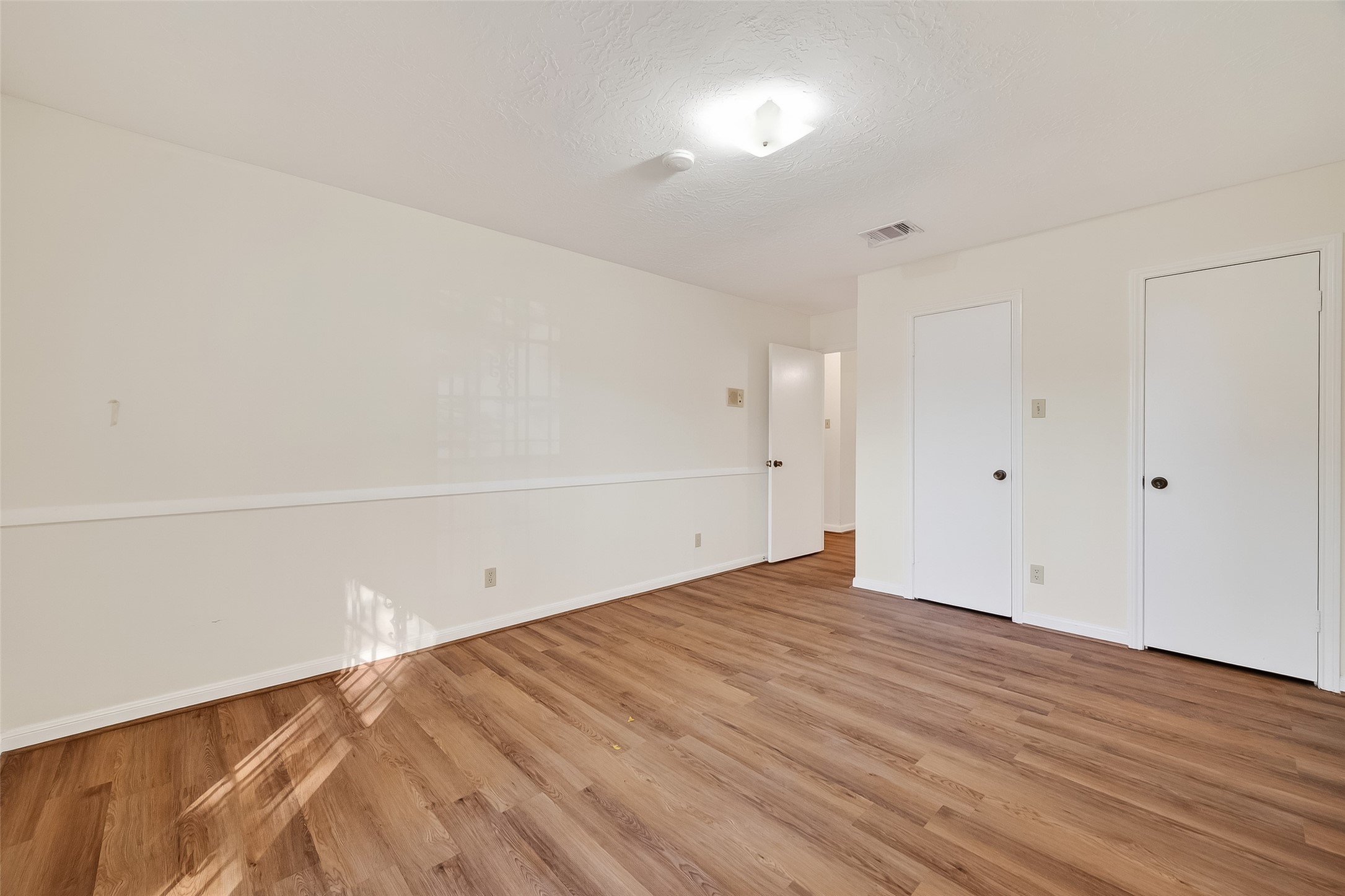 9218 Rowan Lane Houston, TX 77036 - Photo 22 of 32 a view of empty room