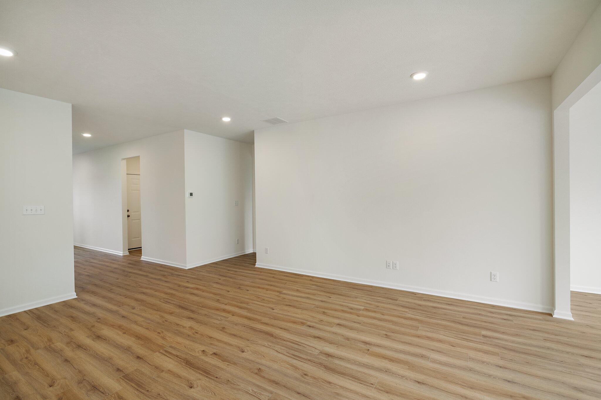 4153 Riverwood Road Valparaiso, IN 46385 - Photo 11 of 26 2048x1365
