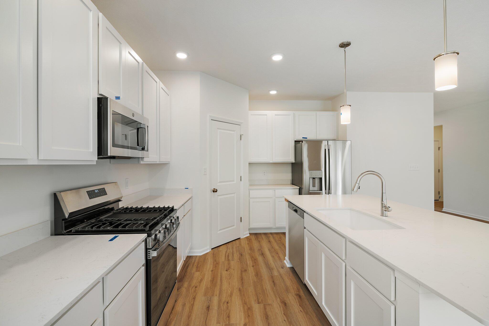 4153 Riverwood Road Valparaiso, IN 46385 - Photo 17 of 26 2048x1365