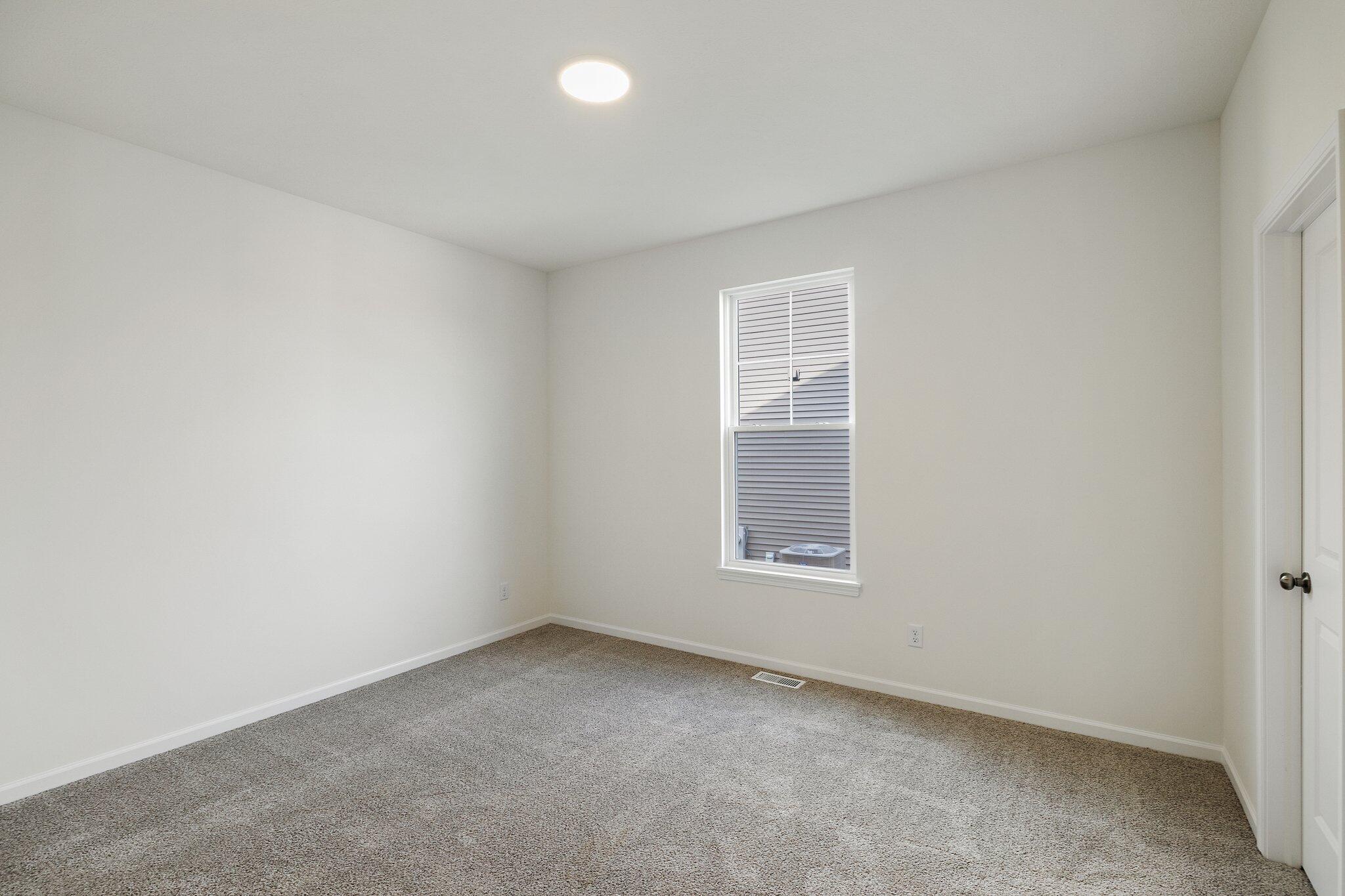4153 Riverwood Road Valparaiso, IN 46385 - Photo 7 of 26 2048x1365