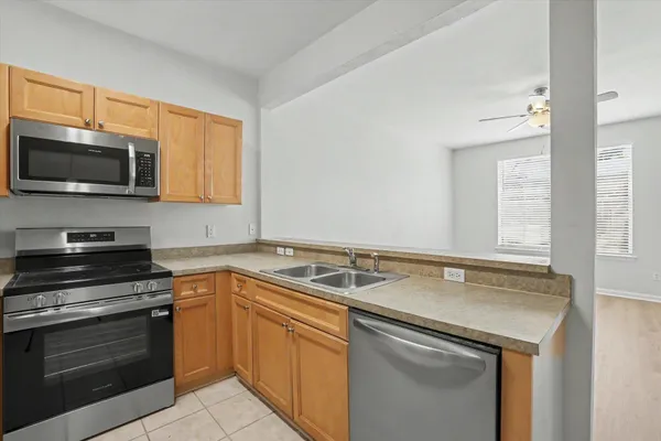 $1,600 | 2014 Midyette Road, Unit 303, Tallahassee, FL 32301