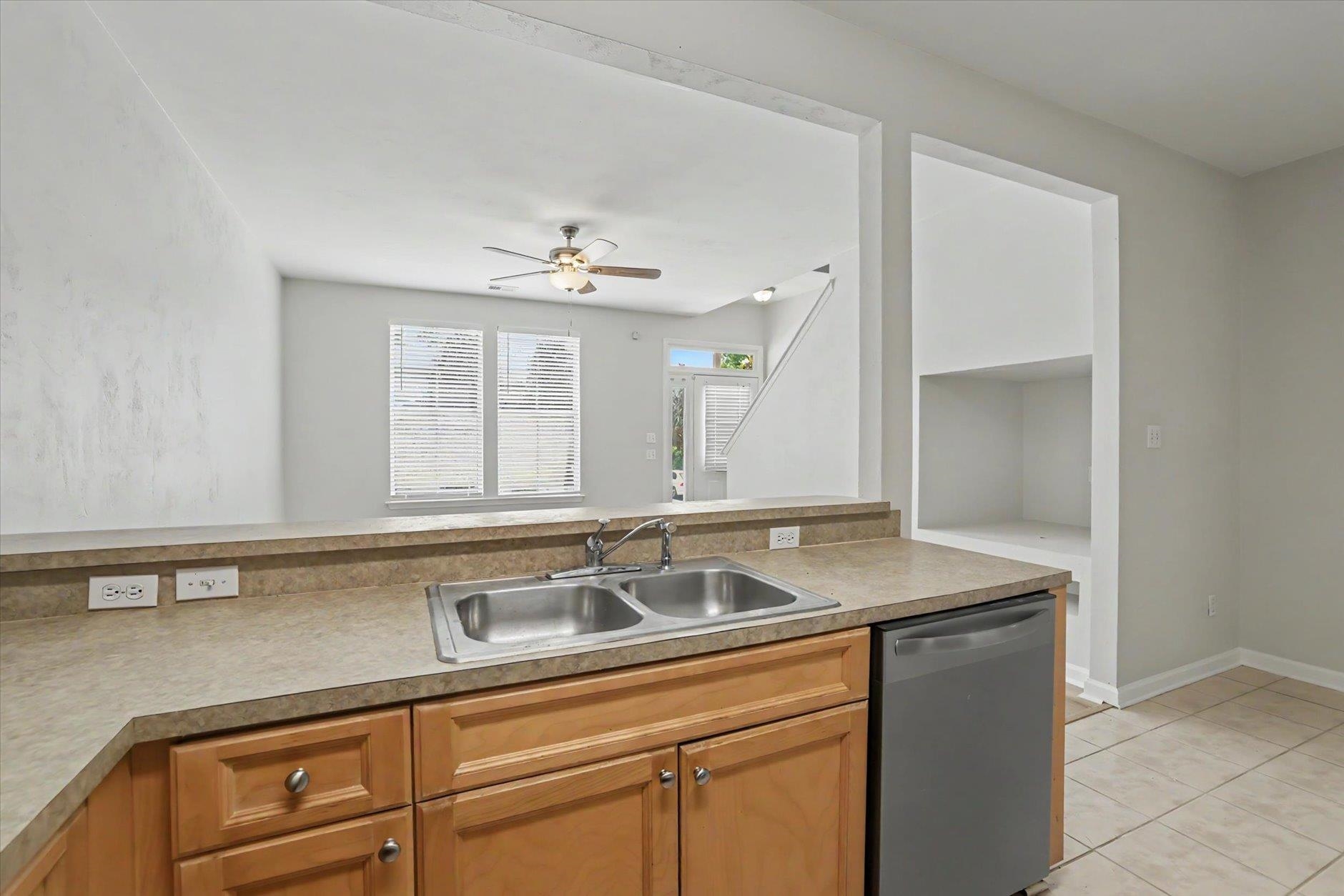 2014 Midyette Road, Unit 303 Tallahassee, FL 32301 - Photo 17 of 32