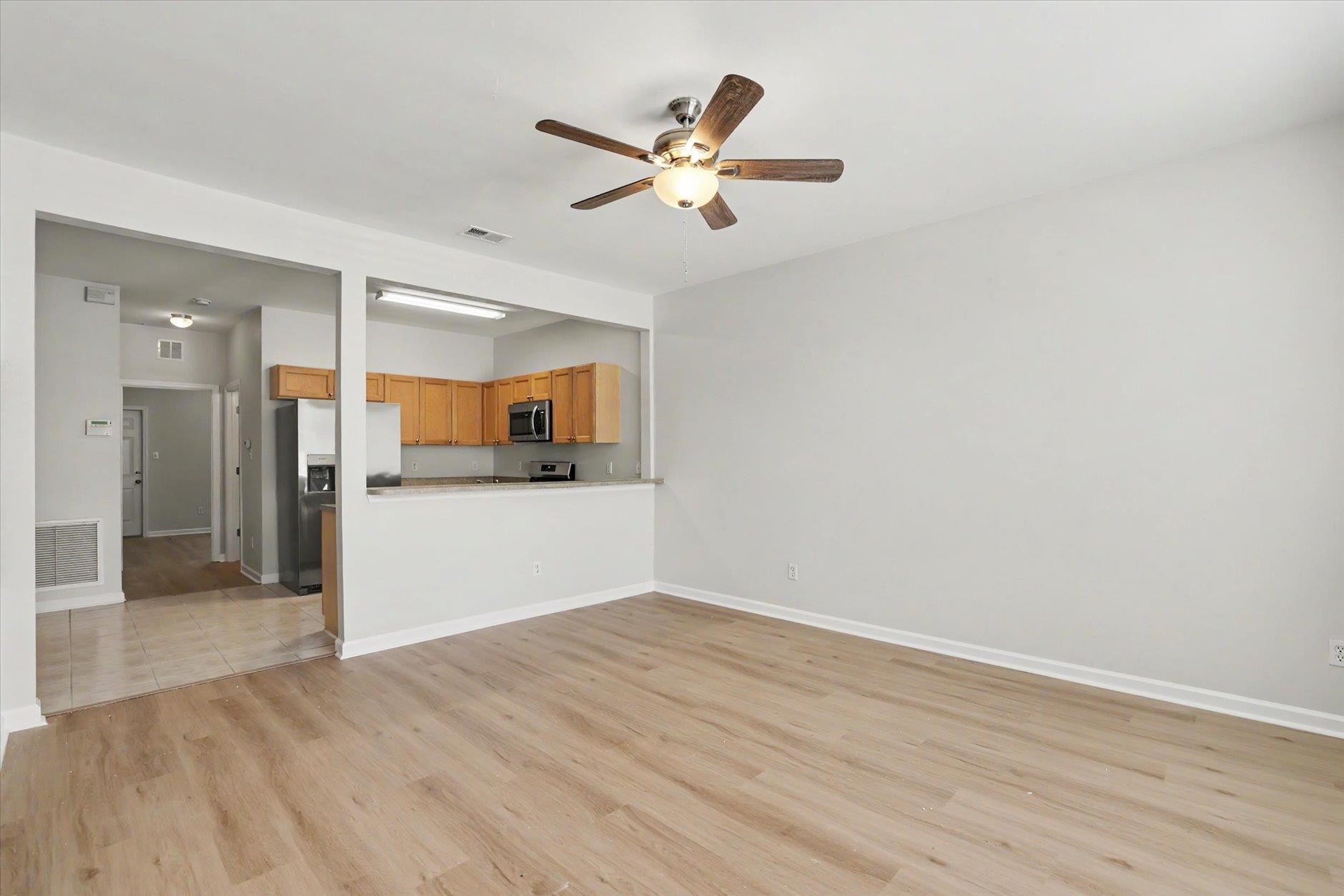 2014 Midyette Road, Unit 303 Tallahassee, FL 32301 - Photo 5 of 32