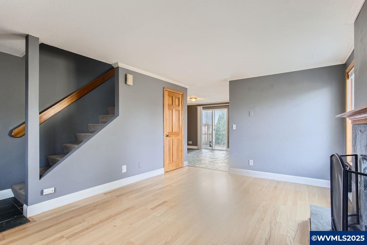 20136 Southwest Southview Street Aloha, OR 97078 - Photo 7 of 23 Gallery Image 7