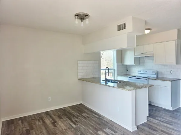 $1,350 | 1020 Autumn Circle, Unit C, College Station, TX 77840
