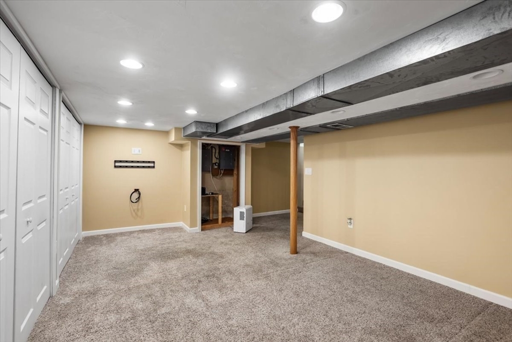 21 Gale Road Weymouth, MA 02188 - Photo 25 of 39