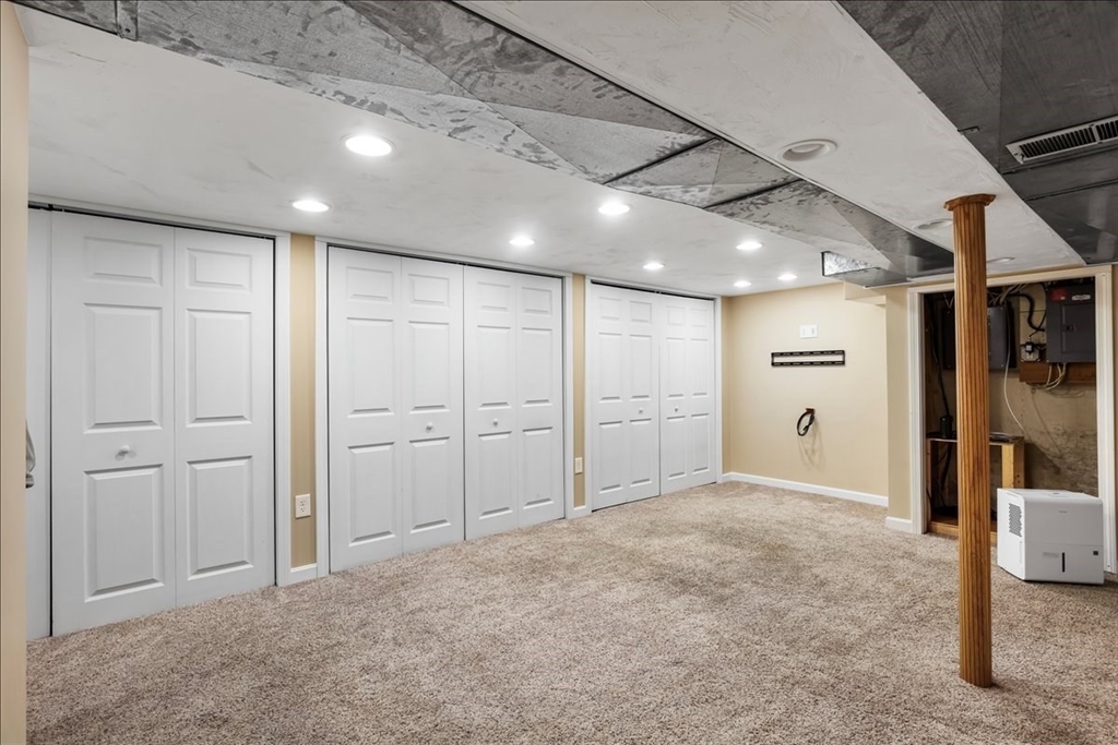 21 Gale Road Weymouth, MA 02188 - Photo 27 of 39