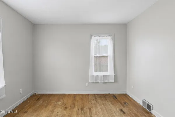 $199,900 | 1815 Curry Road, Rotterdam, NY 12306