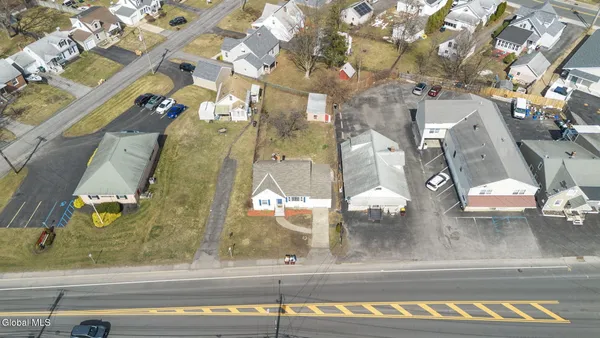 $199,900 | 1815 Curry Road, Rotterdam, NY 12306