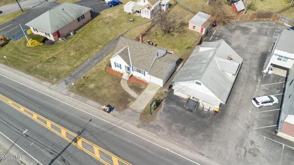 $199,900 | 1815 Curry Road, Rotterdam, NY 12306
