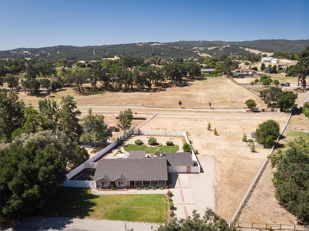 1585 Donelson Place Templeton, CA 93465 - Photo 37 of 37 an aerial view of residential houses with outdoor space