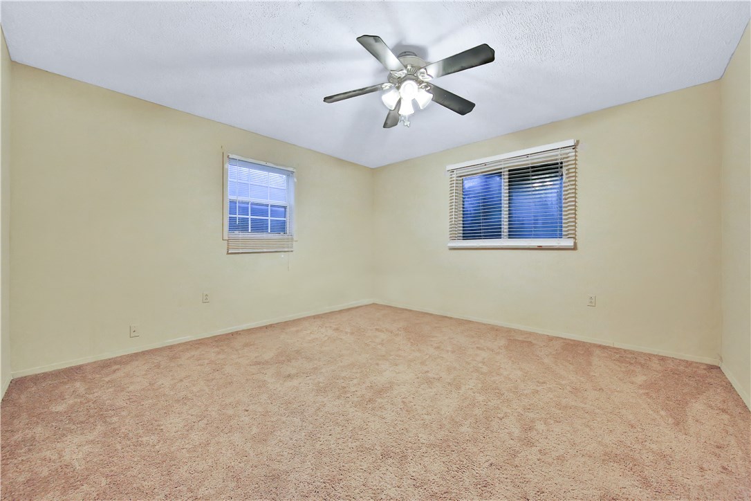 75072 Edwards Road Yulee, FL 32097 - Photo 15 of 27 a view of an empty room with a window