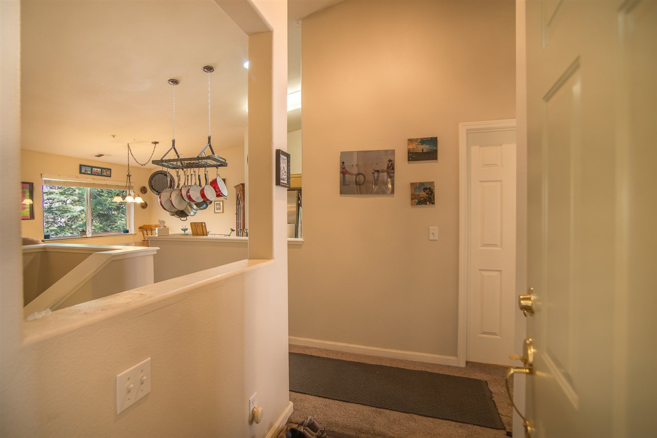 10111 Pine Cone Road Truckee, CA 96161 - Photo 3 of 14 Gallery Image 3
