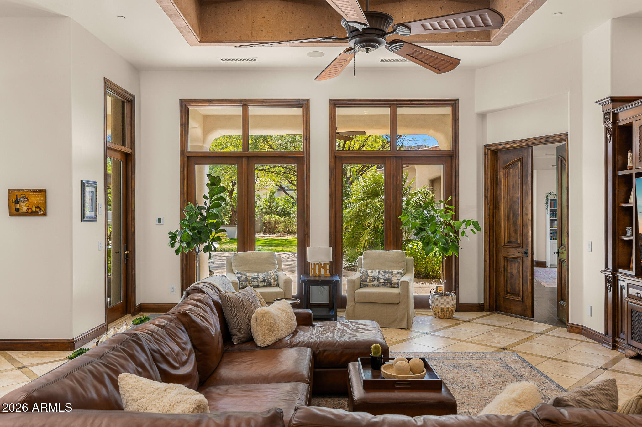 5401 East Mockingbird Lane Paradise Valley, AZ 85253 - Photo 17 of 62 17family room2