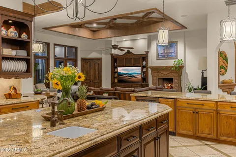 $6,195,000 | 5401 East Mockingbird Lane, Paradise Valley, AZ 85253