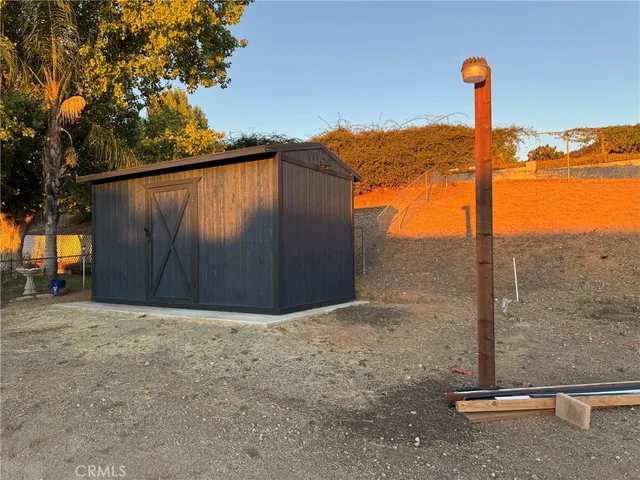a street sign on the side of the road