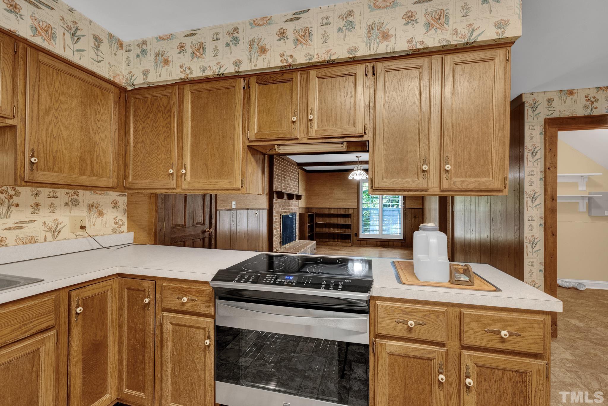 12104 Strickland Road Raleigh, NC 27613 - Photo 16 of 35