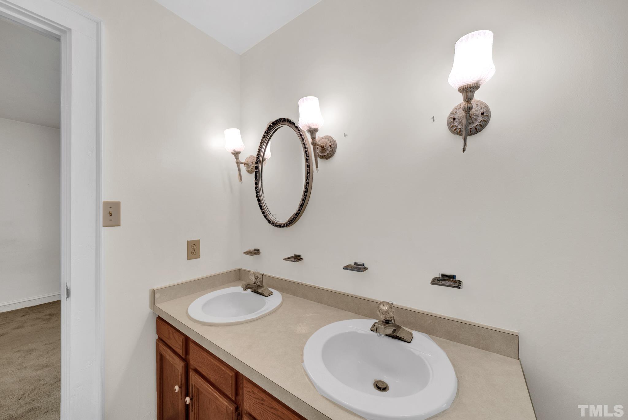 12104 Strickland Road Raleigh, NC 27613 - Photo 24 of 35