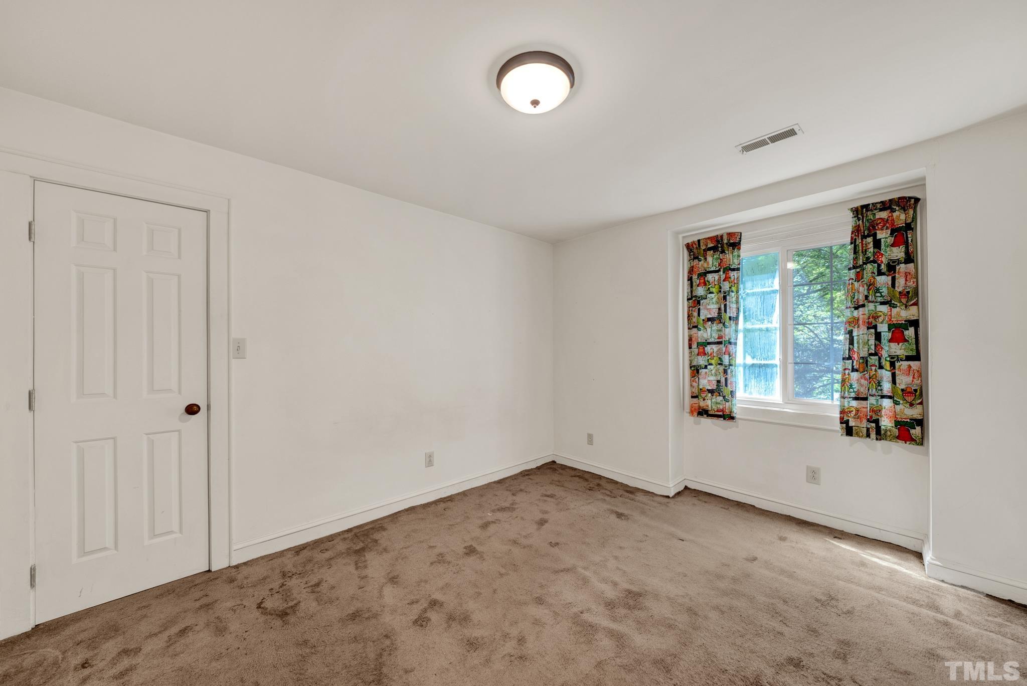 12104 Strickland Road Raleigh, NC 27613 - Photo 25 of 35