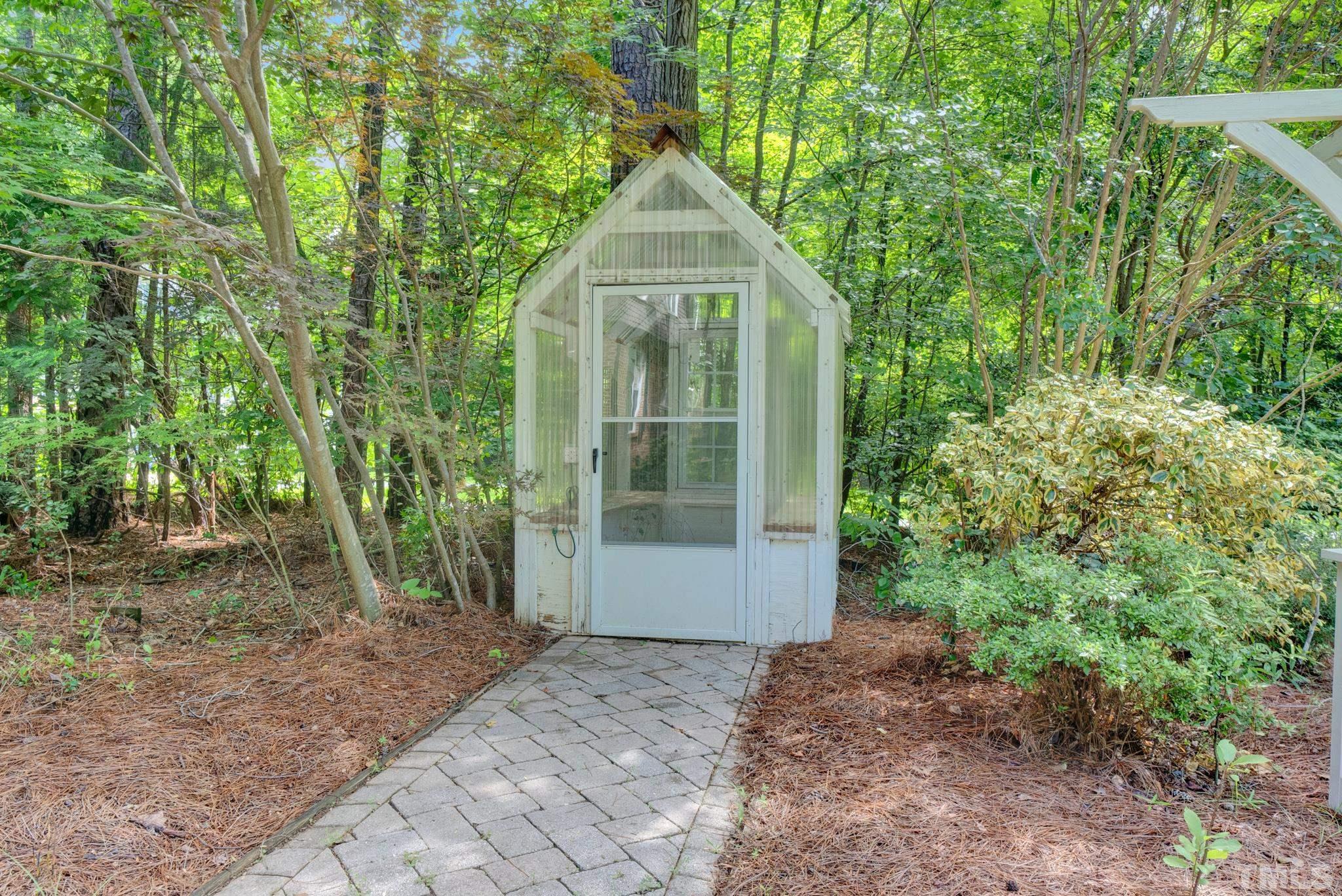 12104 Strickland Road Raleigh, NC 27613 - Photo 32 of 35