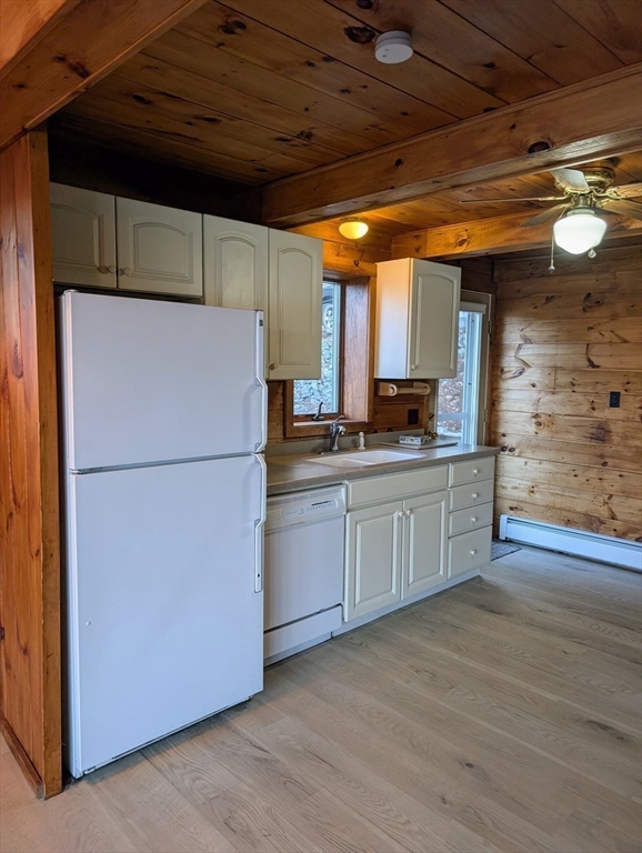 27 Carrier Lane Sutton, MA 01590 - Photo 8 of 34