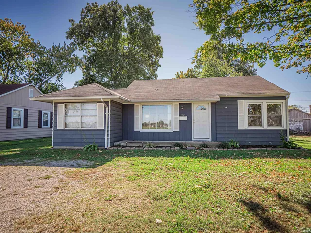 $91,900 | 1112 East 4th Street, Mount Vernon, IN 47620