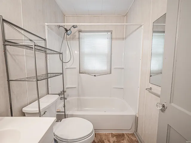 $91,900 | 1112 East 4th Street, Mount Vernon, IN 47620