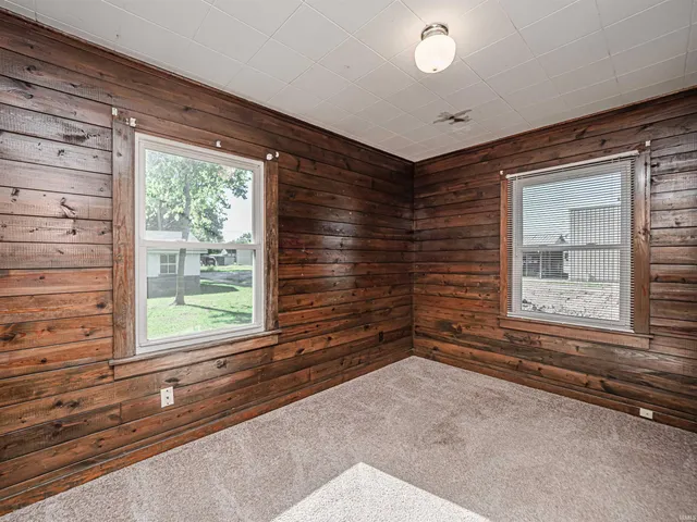 $91,900 | 1112 East 4th Street, Mount Vernon, IN 47620