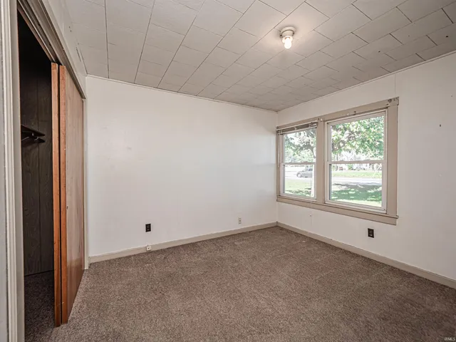 $91,900 | 1112 East 4th Street, Mount Vernon, IN 47620